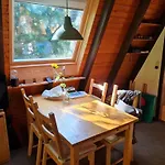Prázdninový dům Cozy Roofed 